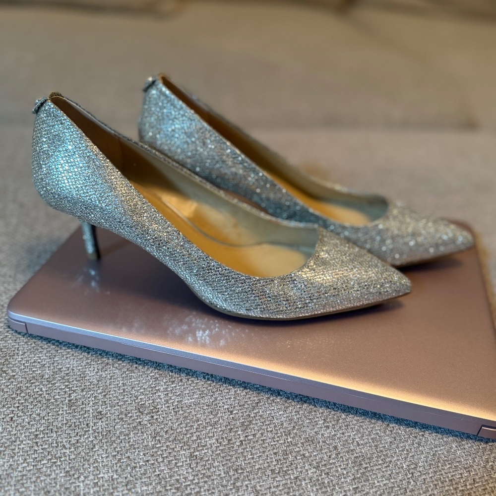 Kitten heels